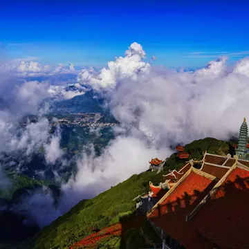 Mt Fansipan, the highest mountain in South East Asia, near Sapa, Vietnam