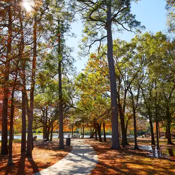 Houston Hermann park conservancy track at autumn in Texas