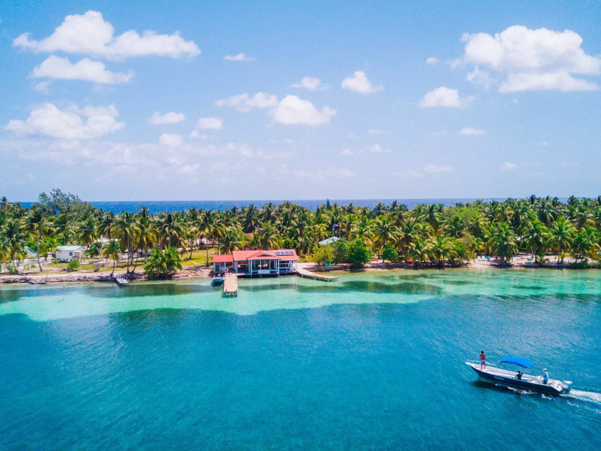 South Water Caye, Belize. Duarte Dellarole/Shutterstock