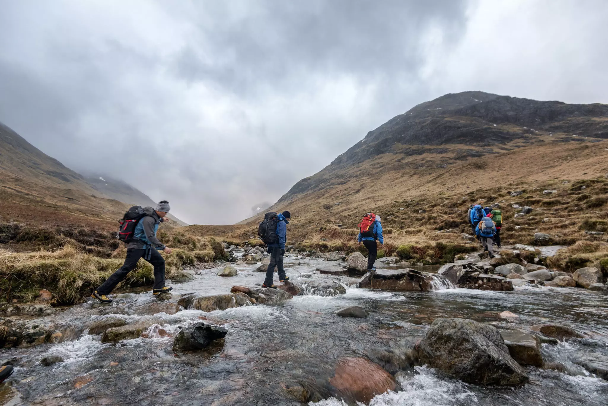 Be prepared for proper hill climbs, disappearing paths and wading through rivers in Scotland © Westend61 / Getty Images