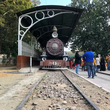 Steam train at Delhi's National Rail Museum
