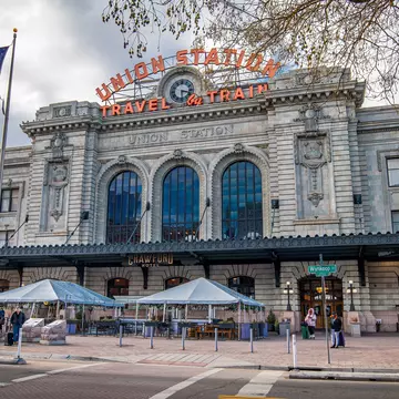 These are the world's most glamorous hotels in former grand railroad stations © Gerald A. DeBoer / Shutterstock