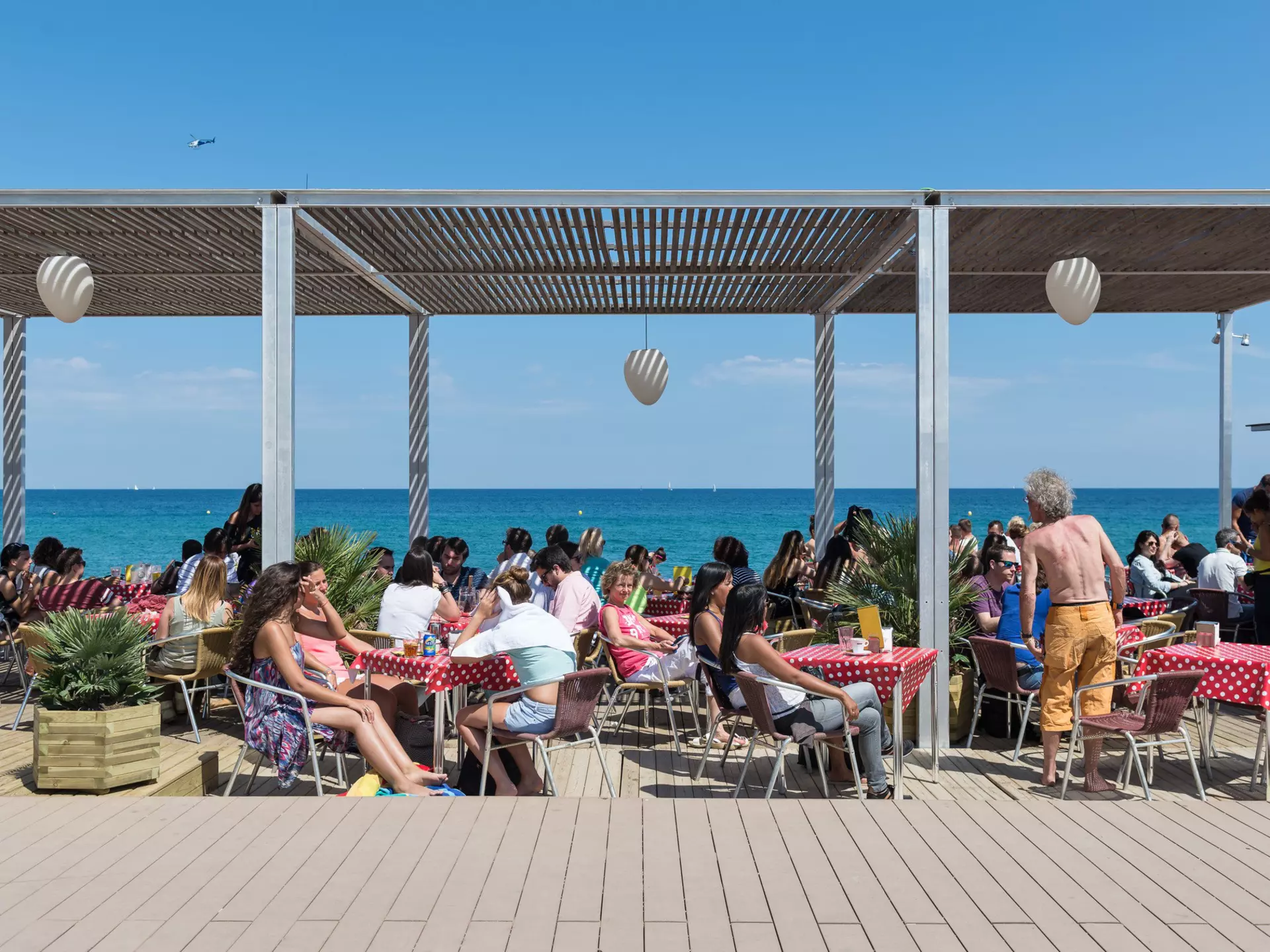 Tapas on the beach in Barceloneta. pio3/Shuttterstock