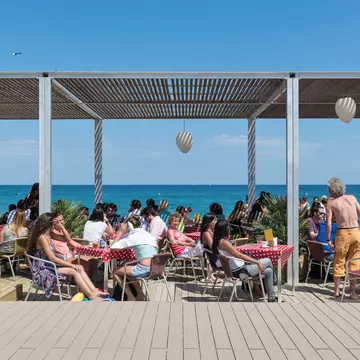 Tapas on the beach in Barceloneta. pio3/Shuttterstock