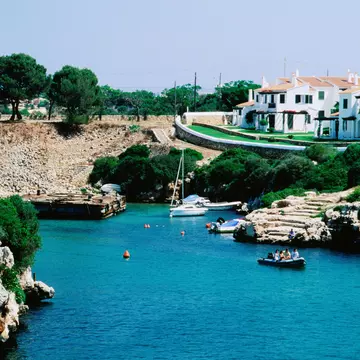 Cuitadella harbour.