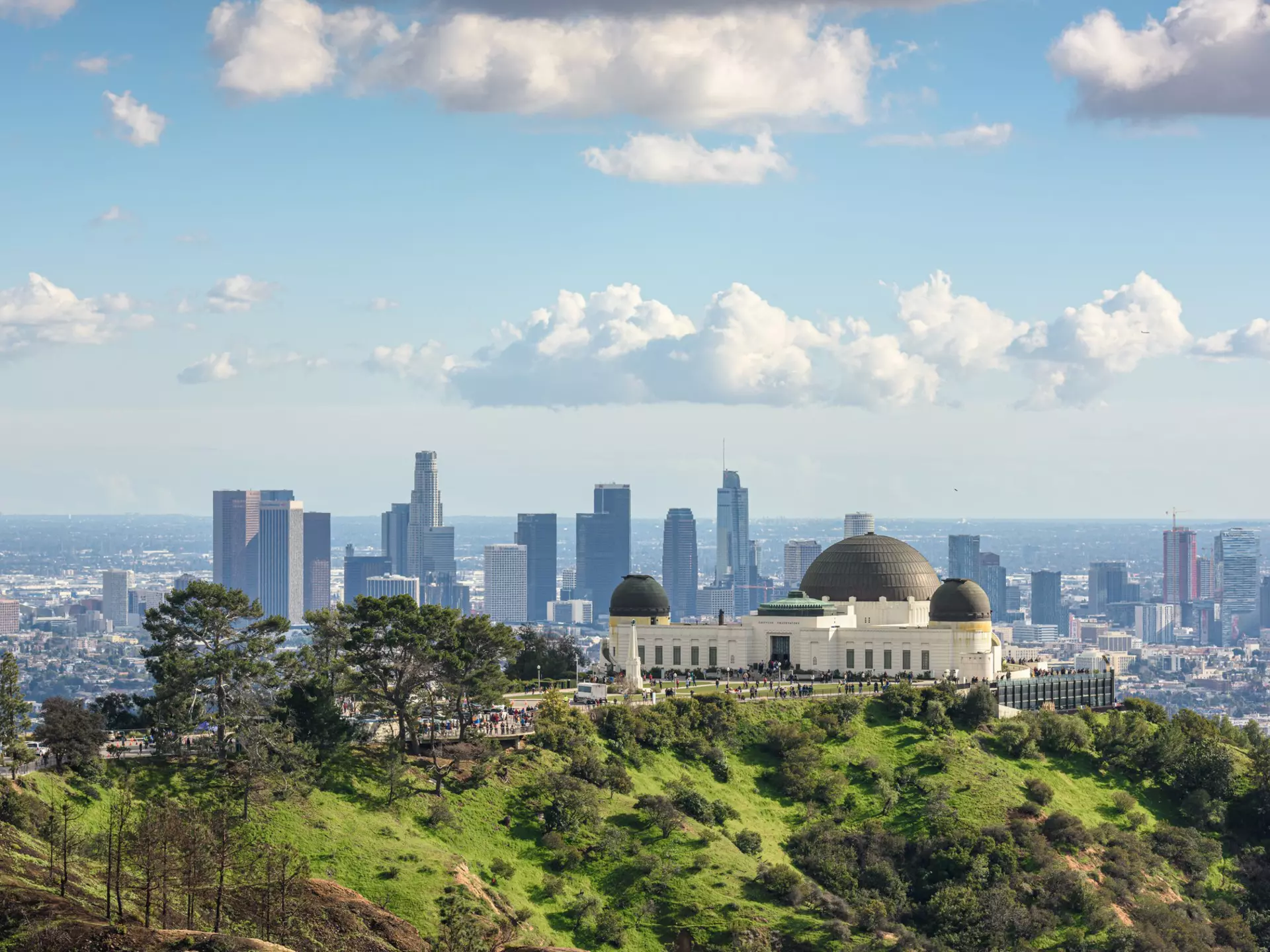 Looking over the Griffith Observatory and the Los Angeles skyline, Los Angeles, USA.