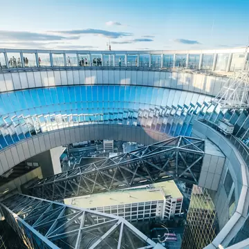 Osaka, Japan - June 01, 2016: Floating Garden Observatory in Kita-ku district at sunset. A circular rooftop observation deck connecting the twin towers of Umeda Sky Building. Popular landmark in Osaka
804747028
Umeda Sky Building rooftop in Osaka, Japan