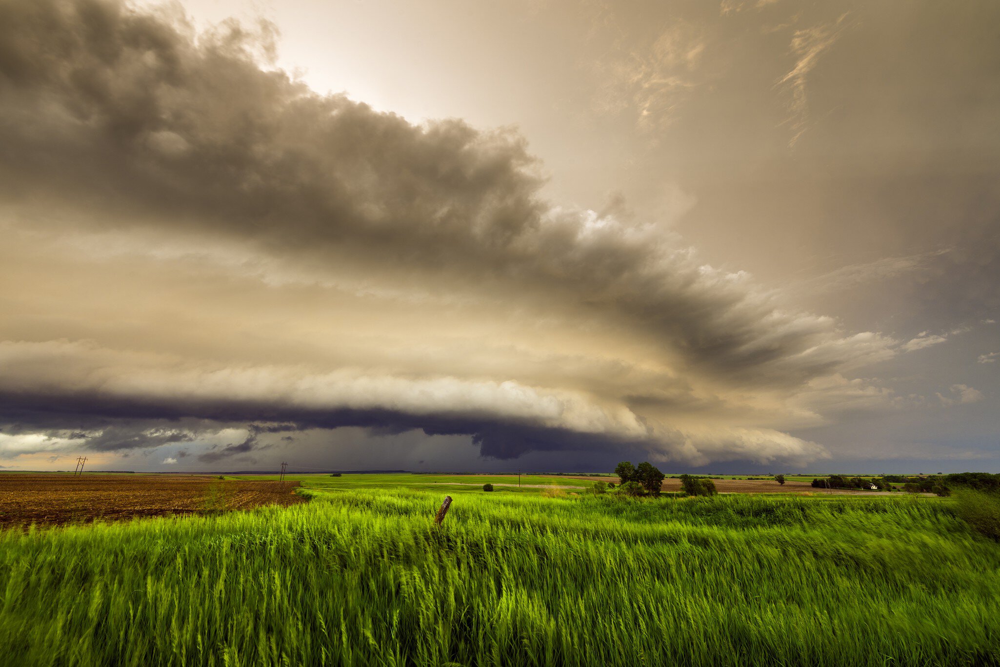 Tornadic storm ride cloud, Kansas