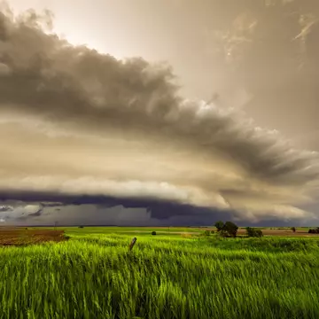 Tornadic storm ride cloud, Kansas