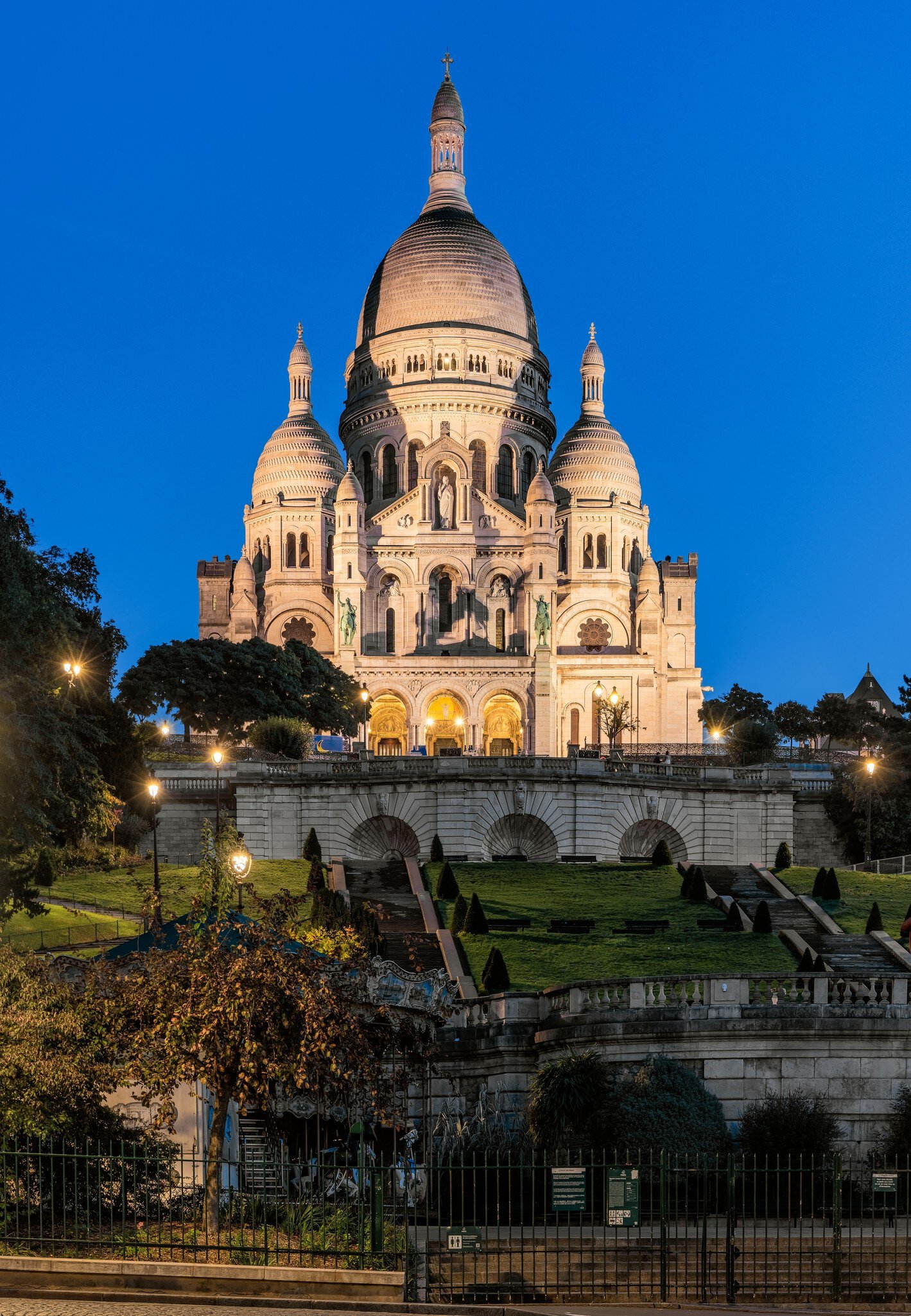 Sunrise view of the Basilica of Sacre Cœur in Paris, France