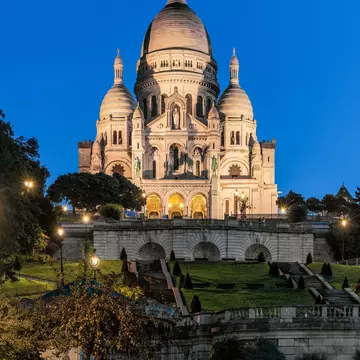 Sunrise view of the Basilica of Sacre Cœur in Paris, France