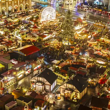 GettyImages-2188545814.jpg
Christmas Market in Dresden at sunset