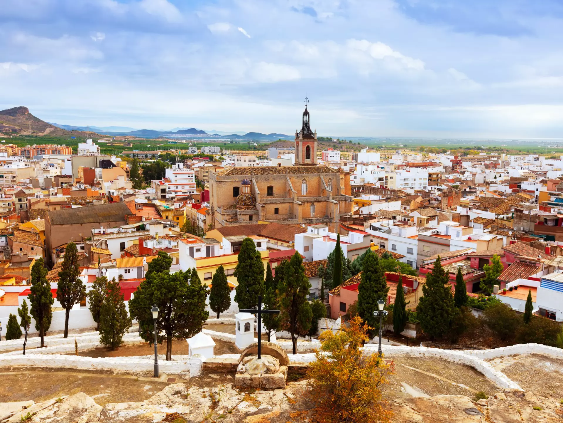 Explore historic towns, wineries and national parks on these day trips from Valencia. Shutterstock