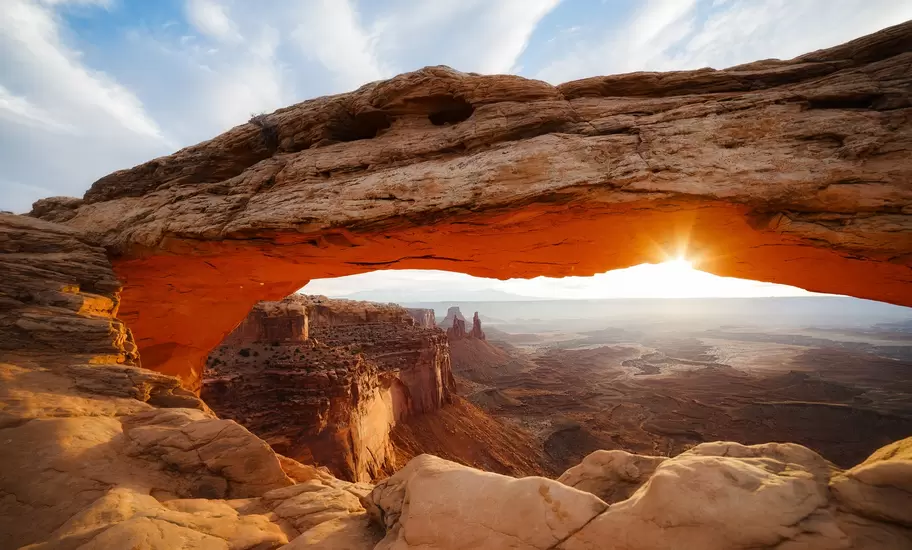 A turning point at Arches National Parks thanks to Mrs. Roberts © Nathan Yan / Stocksy United