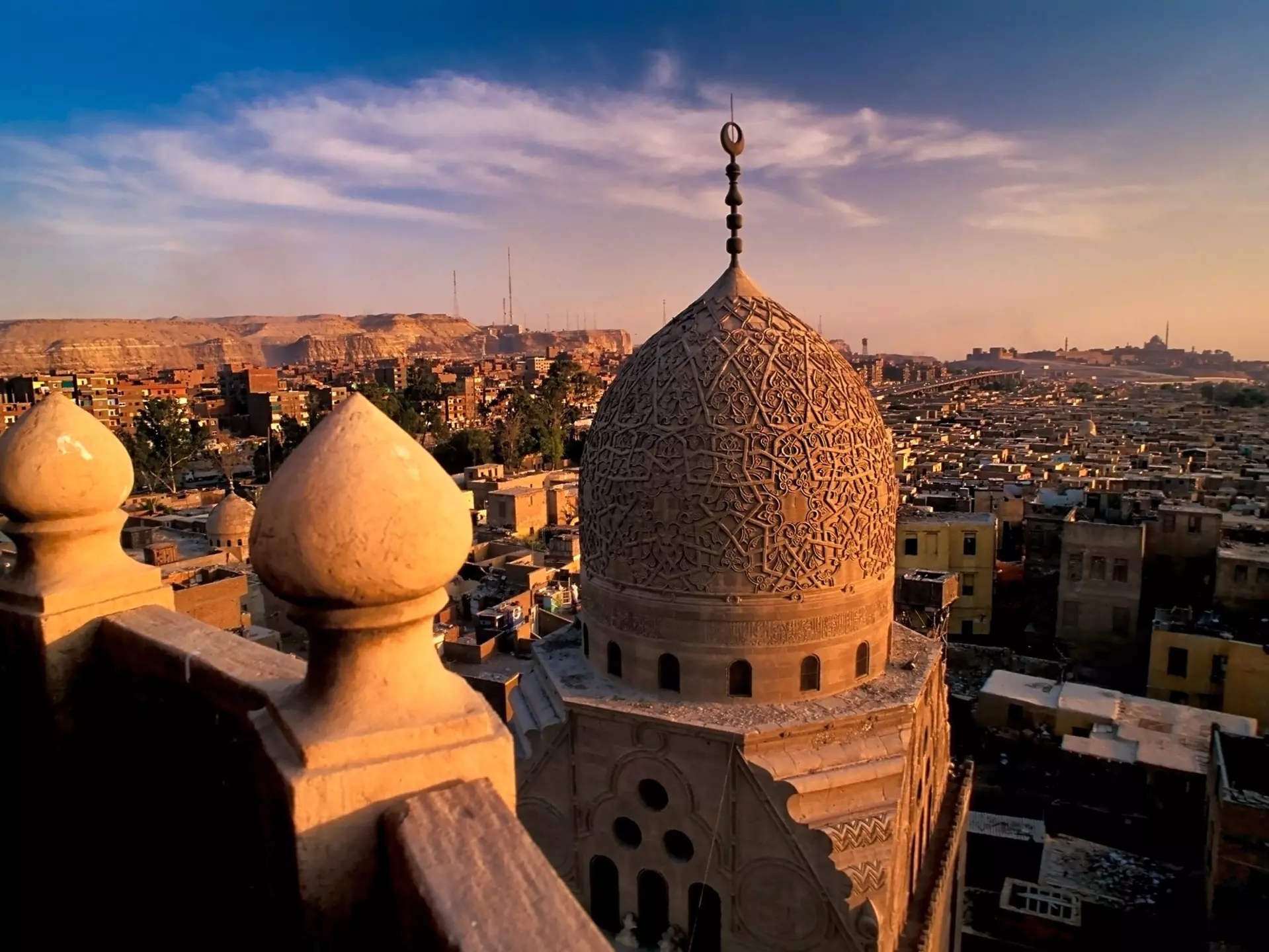 Mosque of Qaitbey in Cairo, Egypt. Giovanni Rinaldi/Shutterstock