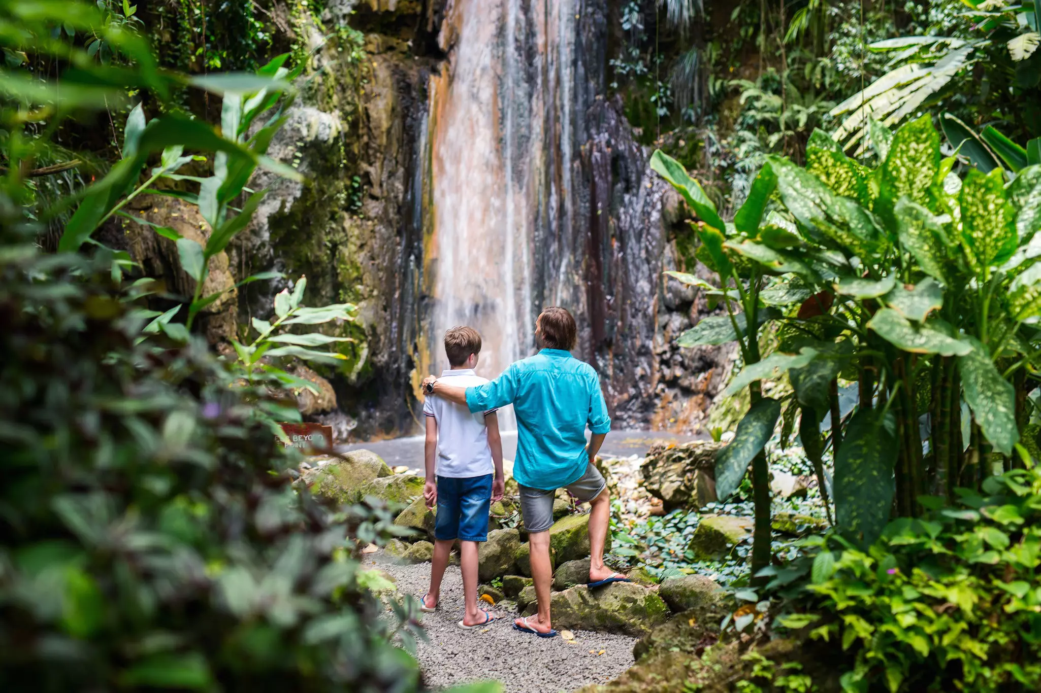 Diamond Waterfall is one of the free natural bounties in St Lucia © Shutterstock / BlueOrange Studio