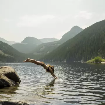 From sunny summer days by a lake to skiing on fresh powder, here's how to spend your time in Bozeman through the year © Jordan Siemens / Getty Images