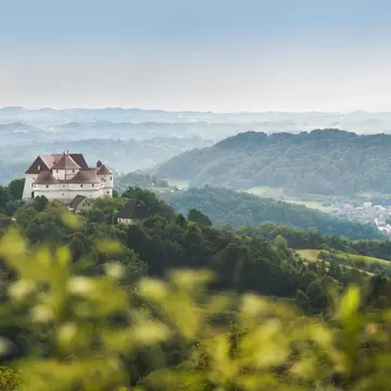 Lonely Planet Magazine, Issue 118, October 2018, Croatia
The Veliki Tabor 16th-century castle and surrounding countryside.