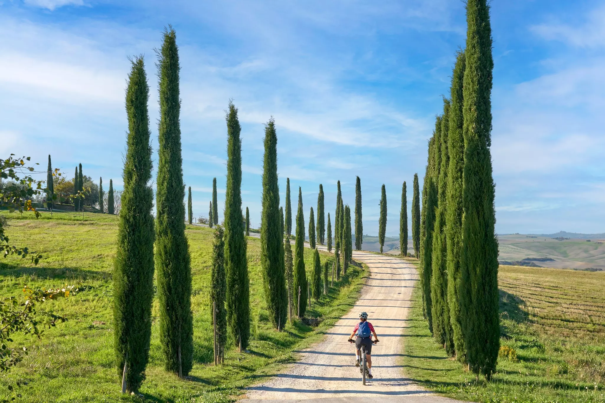 Savor the beautiful countryside and Mediterranean coastline on a summer trip to Tuscany © Umomos / Shutterstock