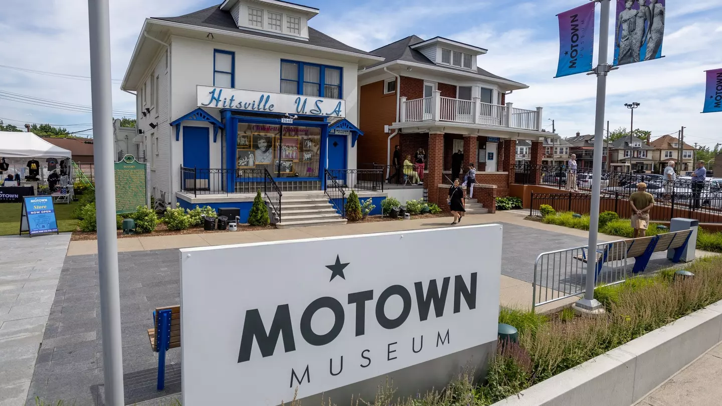 Pipsqueak was even put up in a fancy hotel © @noplans.justoptions