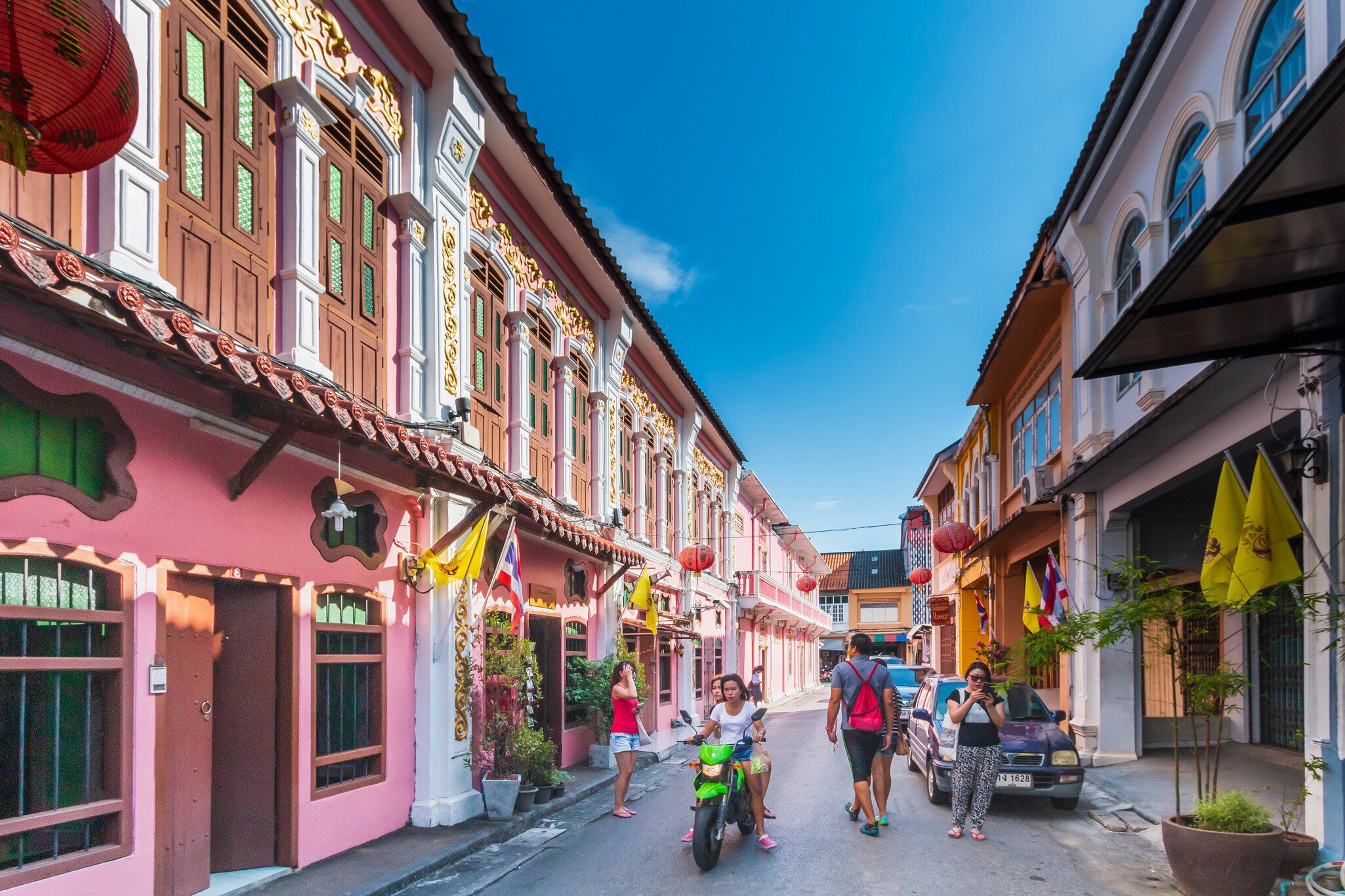 Phuket is a popular island with backpackers and holidaymakers ©Loveseen/Shutterstock