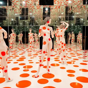 Yayoi Kusama’s ”Repetitive Vision” is a permanent highlight of the Mattress Center, a hub of avant-garde art. Anthem Video for Lonely Planet