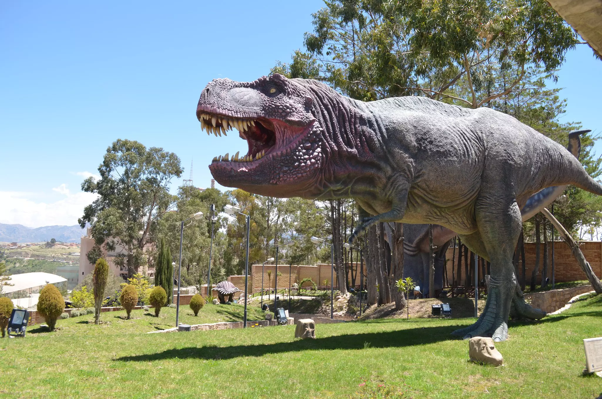 Young kids will love the huge dinos found at Parque Cretácico near Sucre © Mark Green / Shutterstock