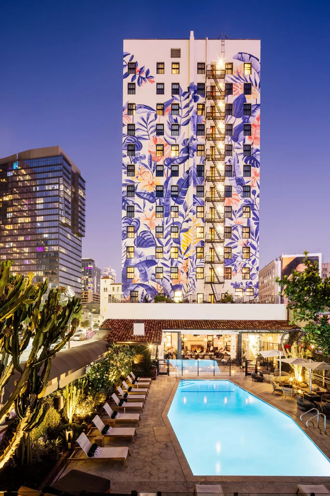 The pool at Hotel Figueroa