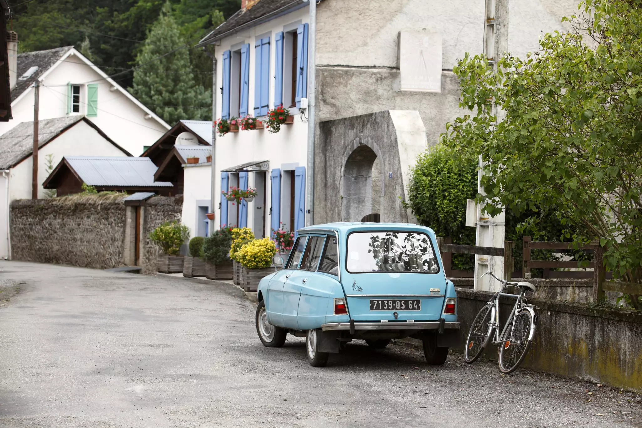 A streetscape in the village of Arette in the Pyrenees © Lottie Davies / Lonely Planet