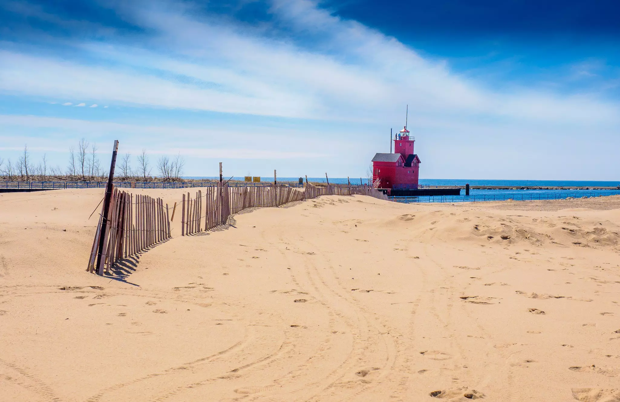 Big Red is one of Michigan's most photographed lighthouses, especially from Ottawa Beach © photo.eccles / Shutterstock
