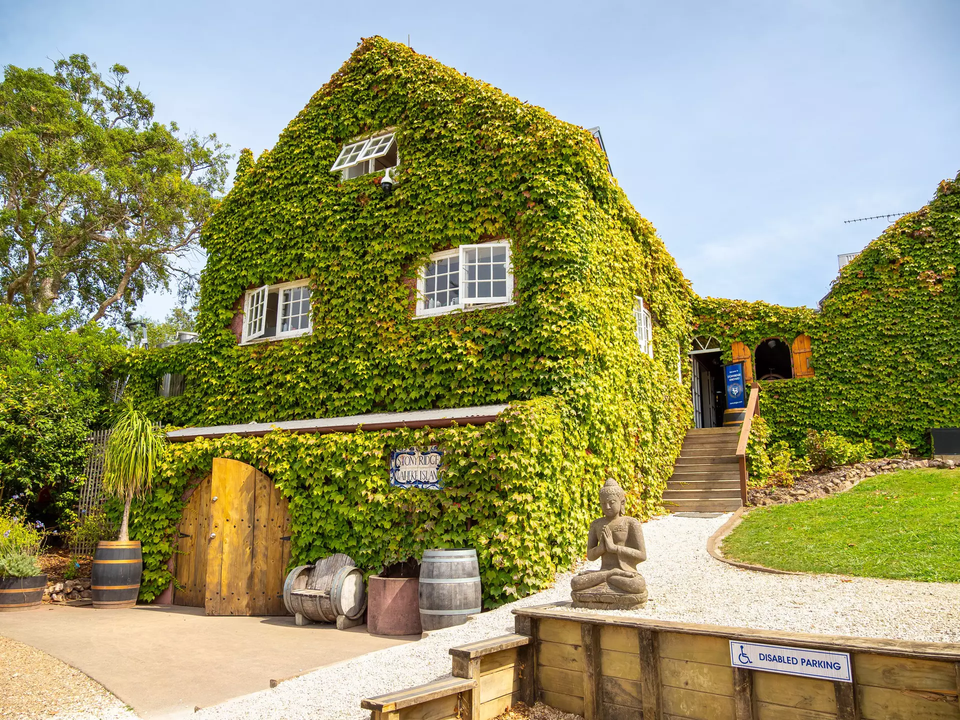 Wine-tasting classes are on offer © Airbnb Online Experiences