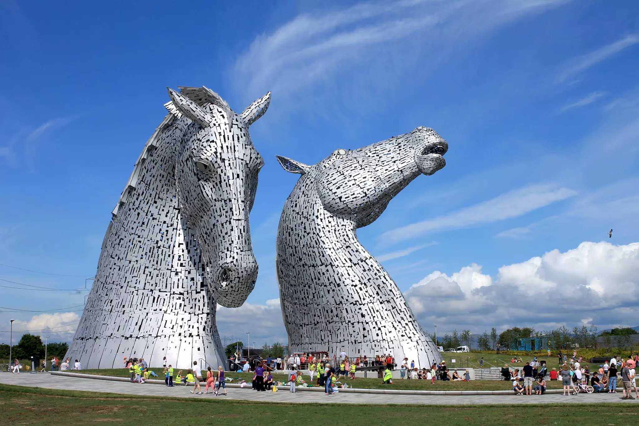 Get up close with the epic Kelpies sculptures on the Forth and Clyde canal © roy henderson / Shutterstock