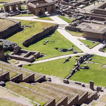Ollantaytambo ruins
