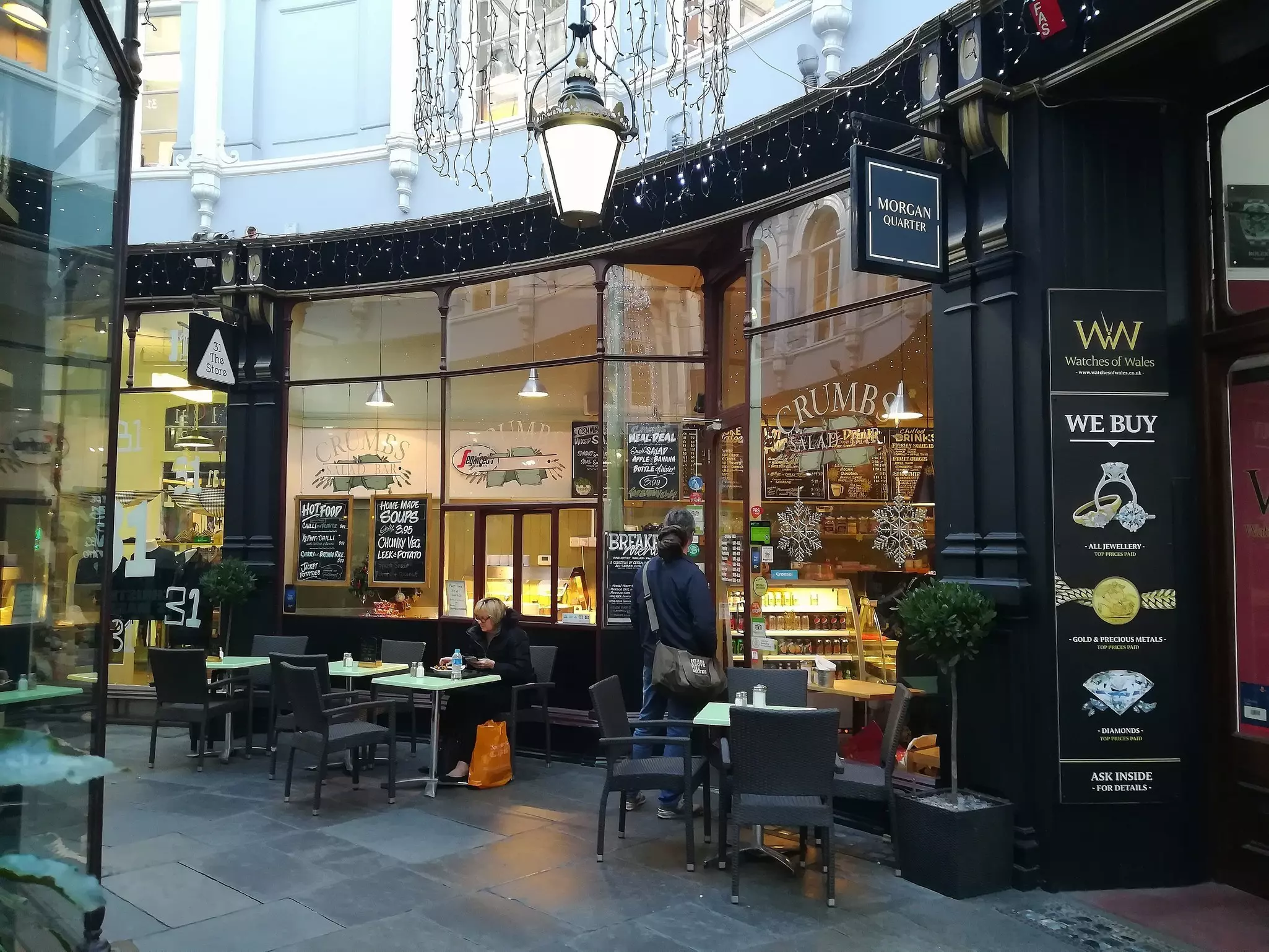 Crumbs cafe, Cardiff