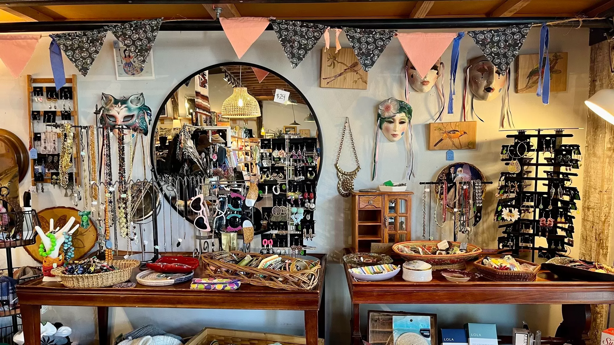 Shopping in Portland is about finding uniquely crafted treasures and fabulous vintage finds – such as those at Take It or Leave It. Britany Robinson for Lonely Planet