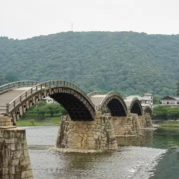 Kintai Bridge crossing the Nishiki River in Iwakuni, Japan, License Type: media, Download Time: 2026-05-20T14:03:34.000Z, User: esterpyykko45, Editorial: false, purchase_order: 65050 - Digital Destinations and Articles, job: Lonely Planet, client: app content, other: Ester Pyykko