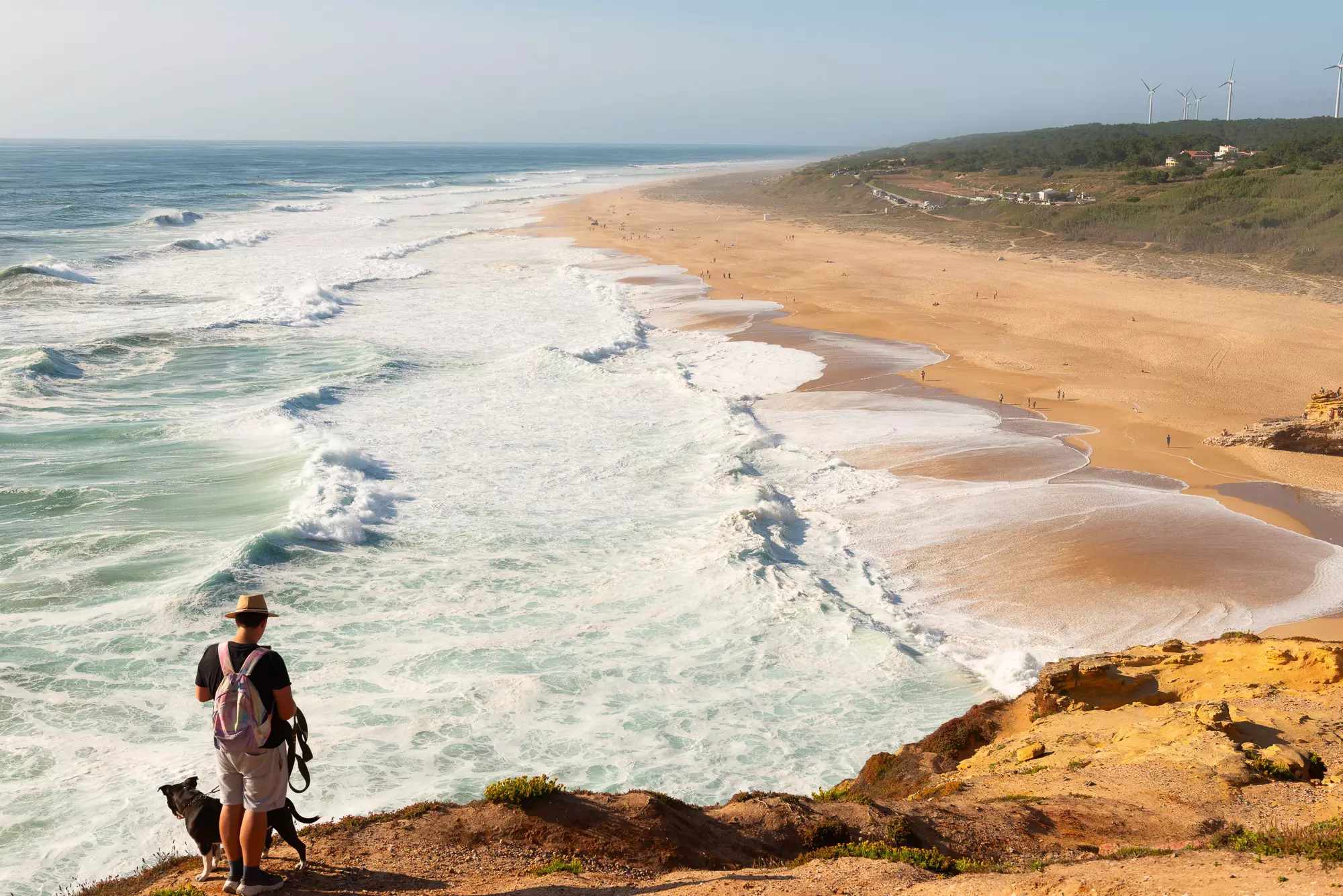 Overlooking Praia do Norte from Sítio, near Nazaré © Austin Bush / Lonely Planet