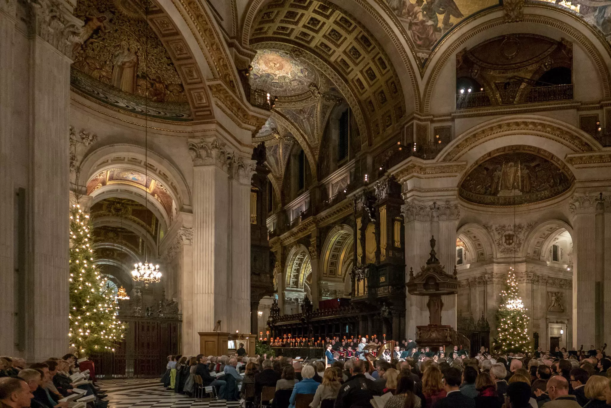 Hear glorious Christmas music in a magnificent space at St Paul’s Cathedral © Graham Lacdao / St Paul’s Cathedral