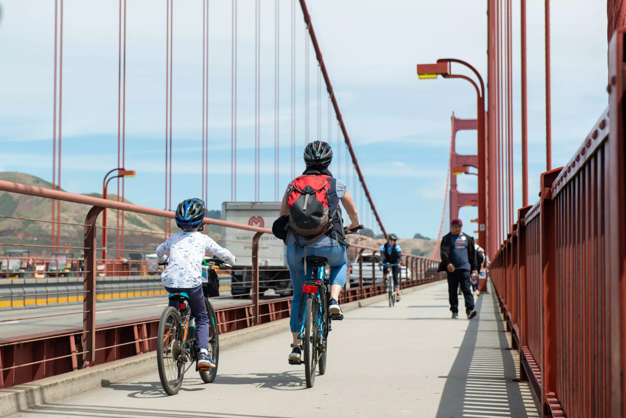 Some cities have dedicated bike lanes © spoonphol / Shutterstock