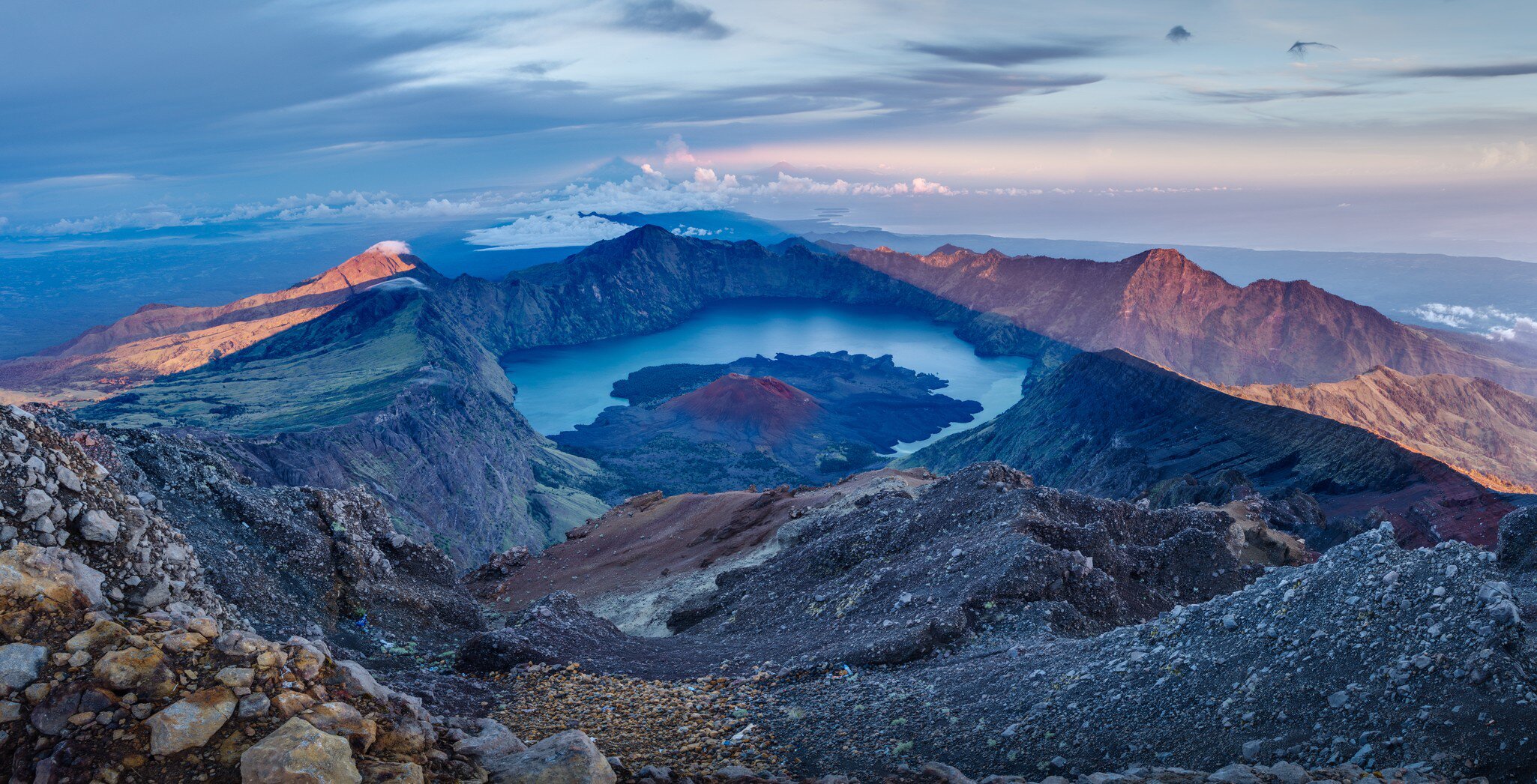 Rinjani Summit, License Type: media, Download Time: 2026-02-06T17:48:39.000Z, User: meg3348277, Editorial: false, purchase_order: 56530 - Guidebooks, job: Global Publishing-WIP, client: Lonely Planet – Bali, Lombok & Nusa Tenggara 20, other: Megan Cassidy