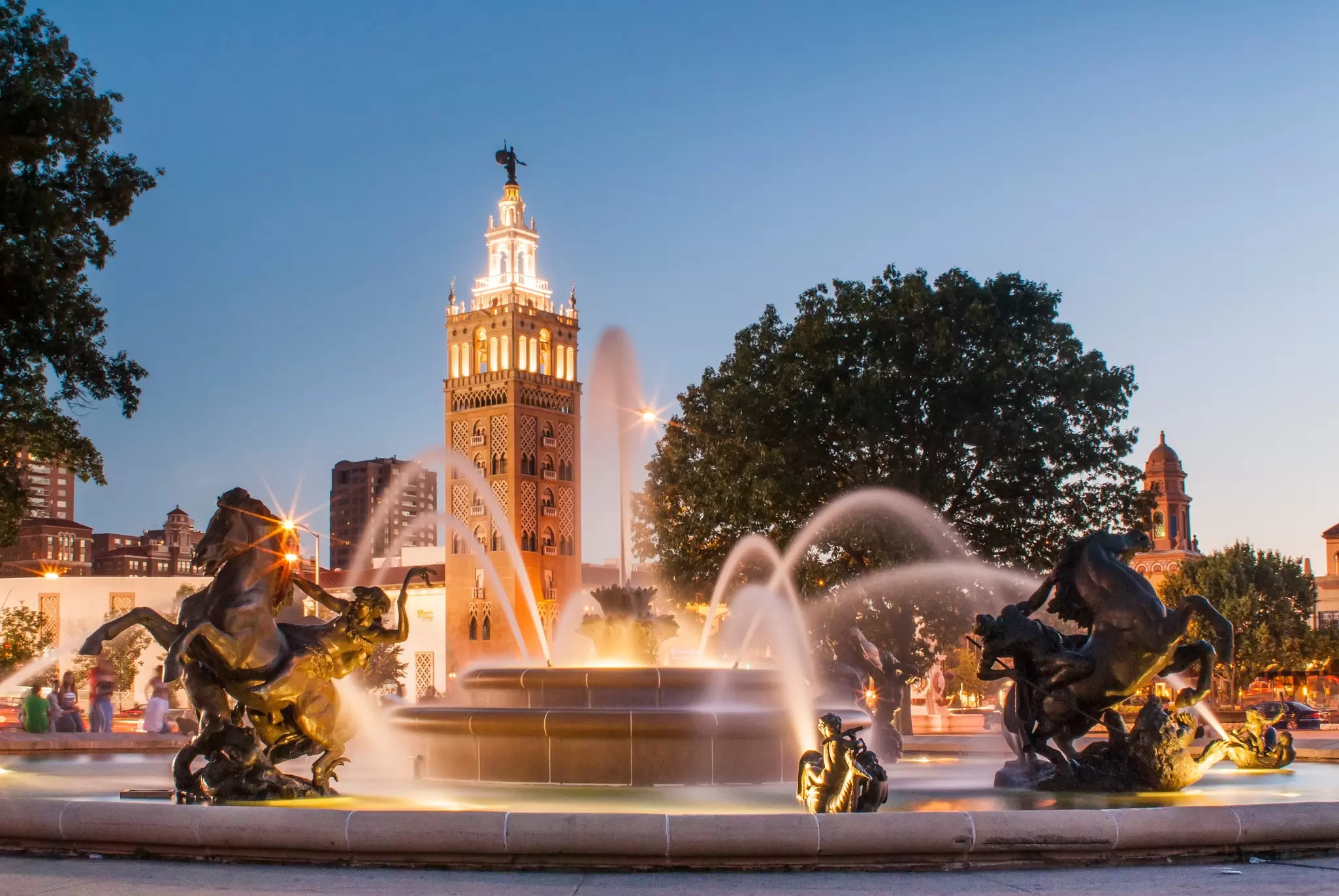 The fountain at Mill Creek Park, Kansas City, Missouri. Wallace Weeks/Shutterstock
