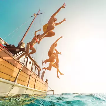 The dress code on board is strictly barefoot. DisobeyArt / Getty Images