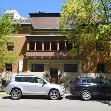 Exterior view of the Charnley-Persky House in Chicago, Illinois.