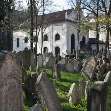 Old Jewish Cemetery with Old-New Synagogue situated in Josefov Quarter. This cemetery, established in 15th century is one of the oldest in Europe. Prague, Czech Republic.