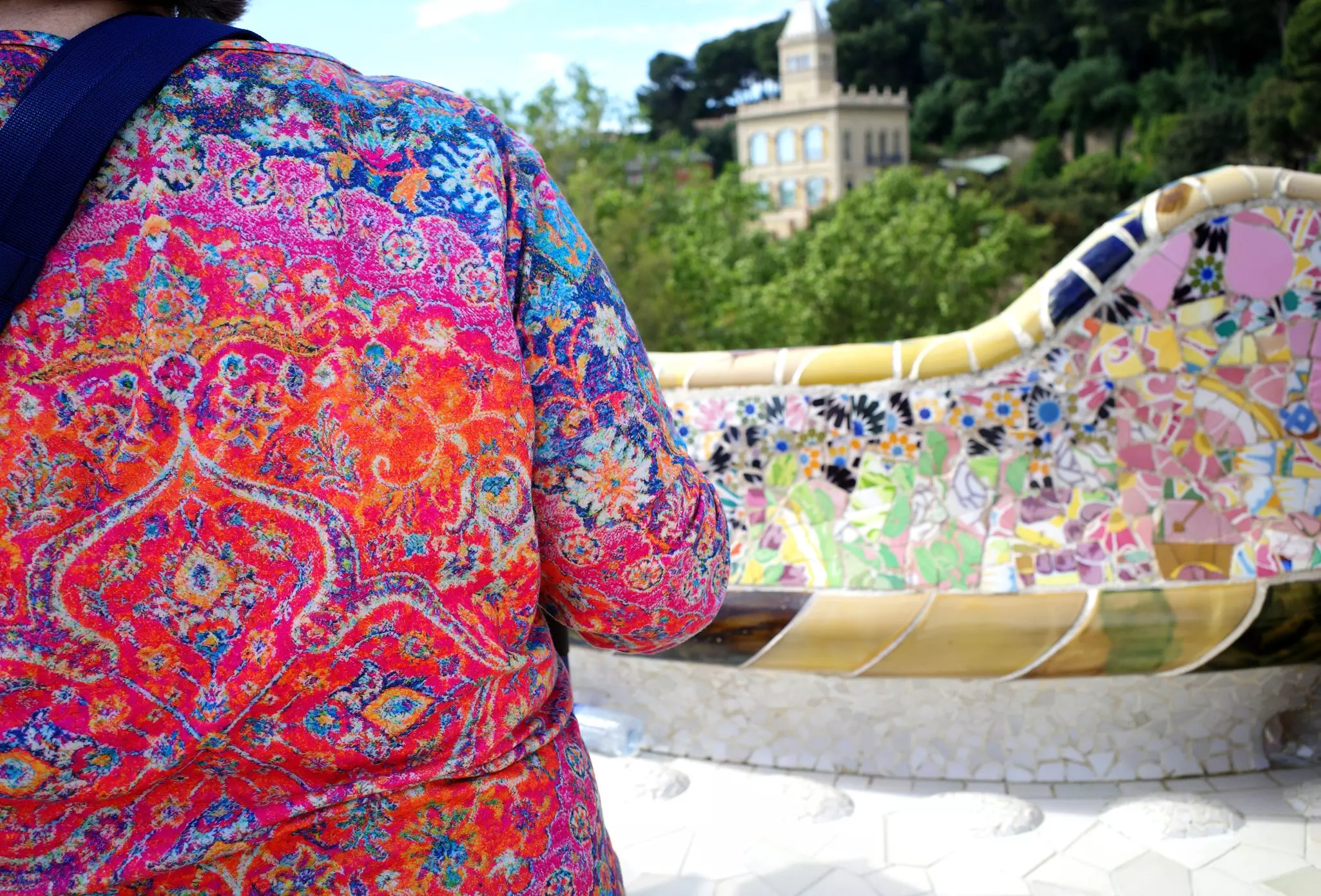 BARCELONA, SPAIN. APRIL 2026
Visitor at Park Güell, Barcelona.