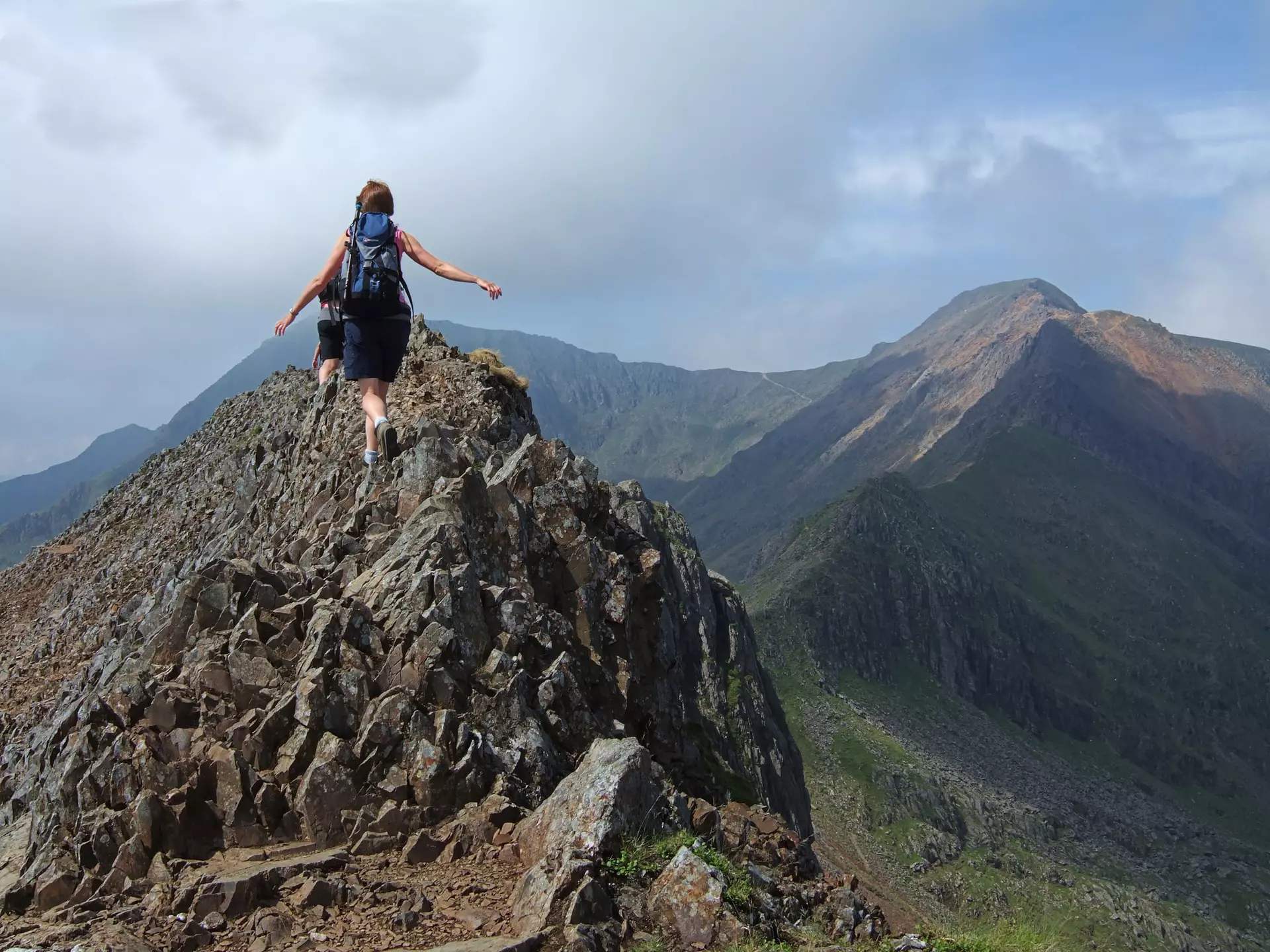 Climbers on Crib Goch, Snowdon © Kevin Eaves/Shutterstock