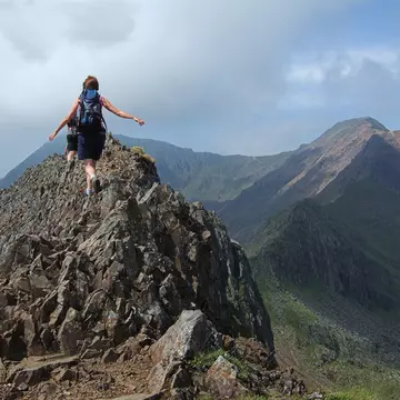 Climbers on Crib Goch, Snowdon © Kevin Eaves/Shutterstock