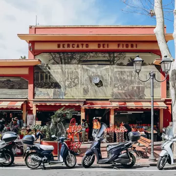 Prince Harry, Duke of Sussex and Meghan, Duchess of Sussex greet Maori elders while attending a traditional welcome ceremony on the lawns of Goverment House on October 28, 2018 in Wellington, New Zealand