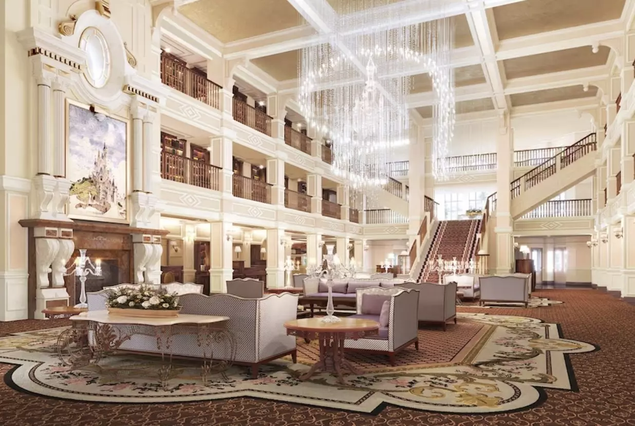 The lobby of the reimagined Disneyland Hotel in Paris © Disney Parks