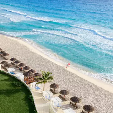 Infinity pool views at Impression Isla Mujeres by Secrets. Fernando Farfán for Lonely Planet